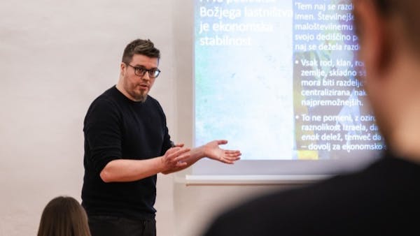 Osnove hebrejščine in njene posebnosti
